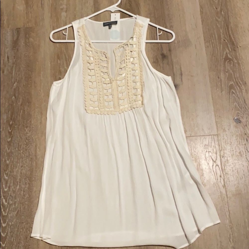 Market and Spruce crochet tank